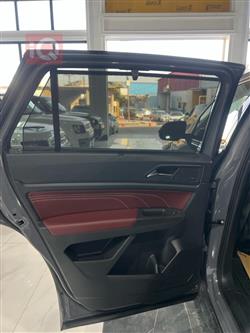 ڤۆڵکسواگن ئەتڵەس کرۆس سپۆرت